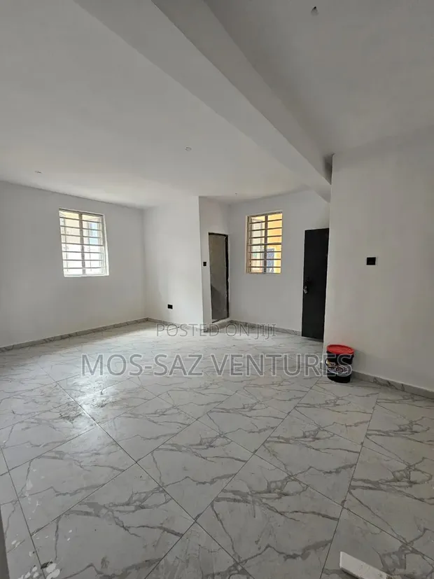 2 Bedroom Block of Flats for Rent, Off Orchid Road, Lekki Phase 2 - 1