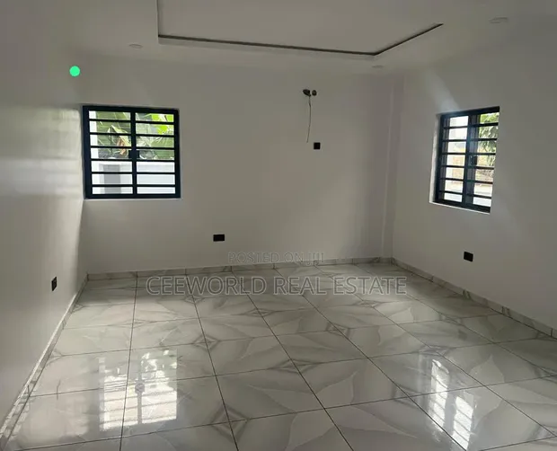 Commercial Open Plan Office Space for Rent - Adeoyo, Ring Road - 1