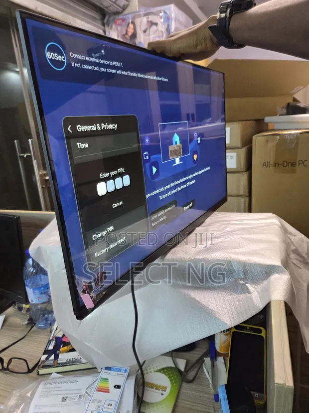 Samsung 27" Smart Monitor S27FM50 - 1