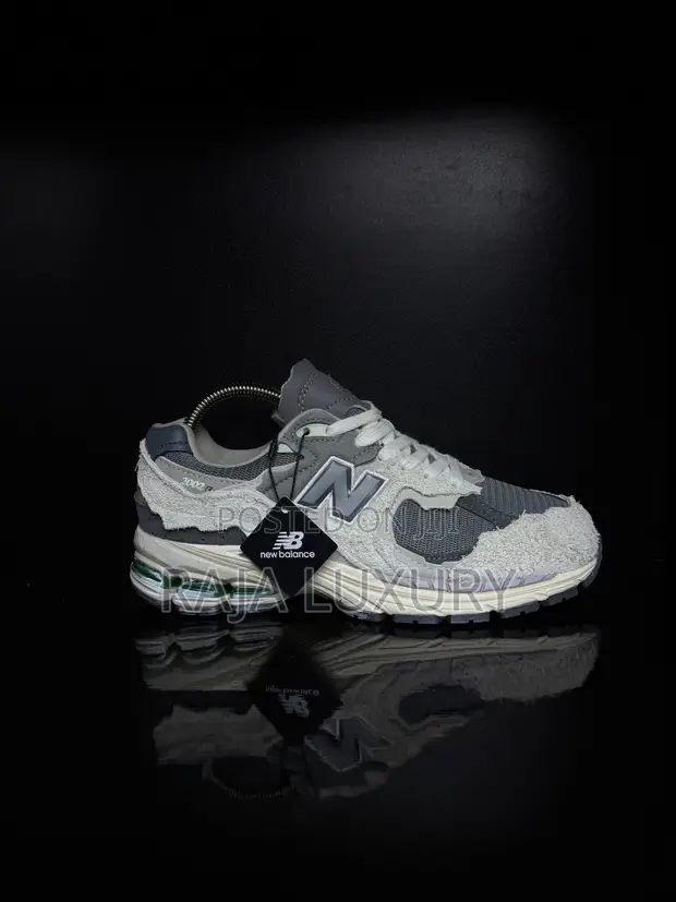 New Balance 2002R Protection Pack Rain Cloud - 1