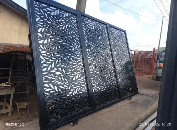 Modern Design Sliding Gate - Heavy Duty Steel - 1