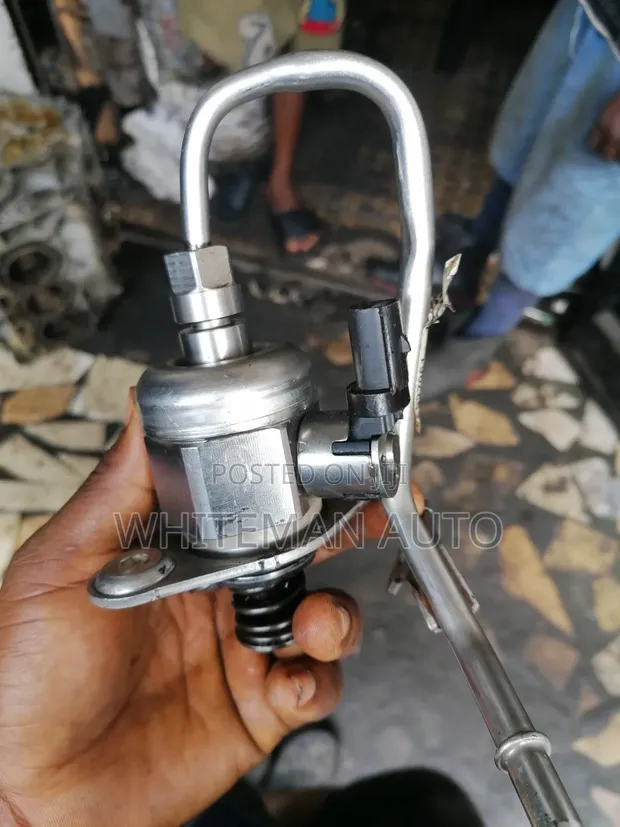 Ford Escape 1.6/2.0 Crankshaft - 1