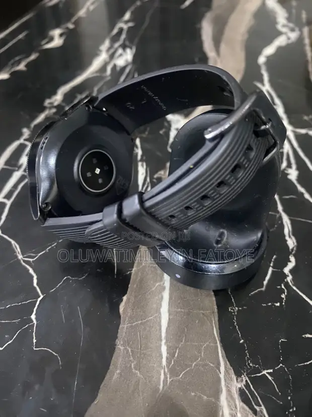 Samsung Galaxy Watch 4 Classic (46mm) - 1