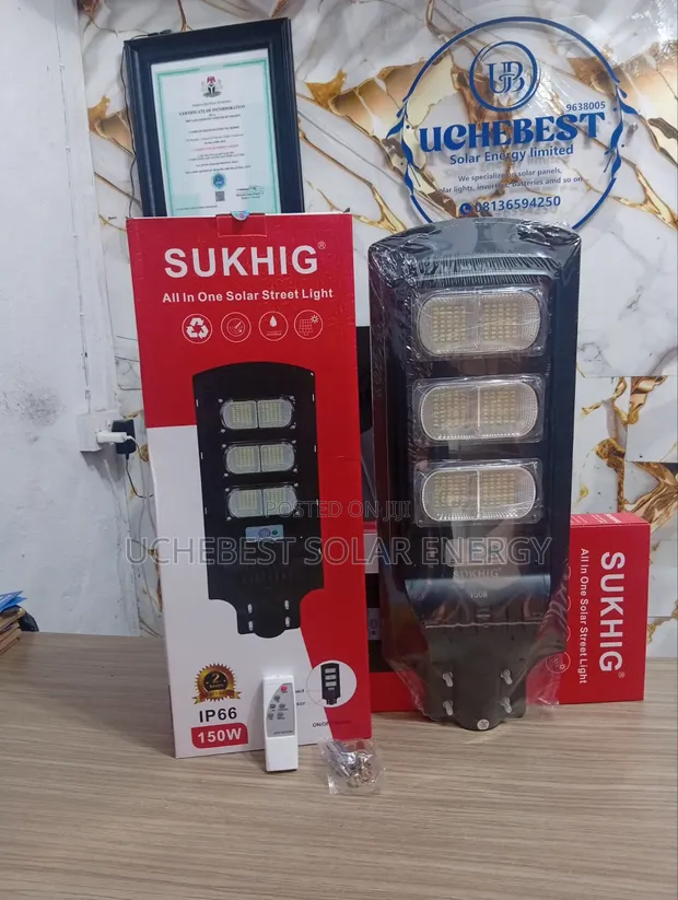150W 3-Eye Sukhig All-in-One Solar Street Light - 1
