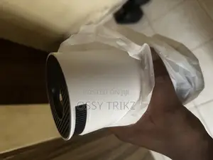 Magcubic HY300 Karamin Smart Projector