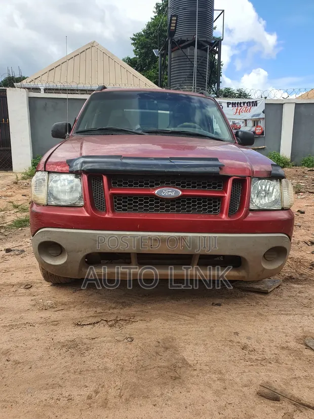 Ford Explorer 2004 Ja - 1