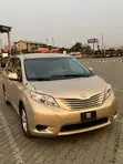 2013 Toyota Sienna LE Gold - 2