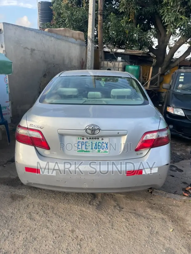 2007 Toyota Camry LE 2.4L Silver - 1