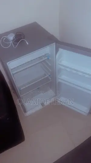 Binatone Compact Refrigerator - Silver