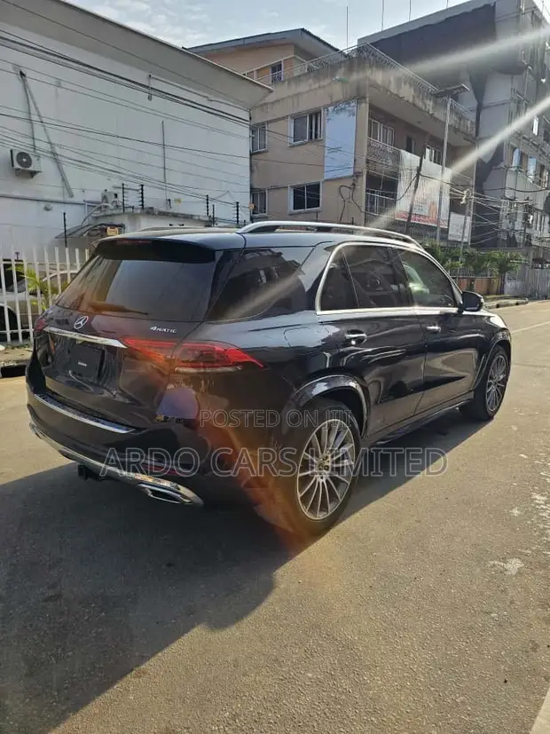 Mercedes-Benz GLE 350 4MATIC 2021 Blue - 1