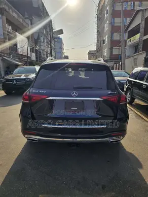 Mercedes-Benz GLE 350 4MATIC 2021 Blue