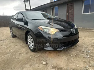 2016 Toyota Corolla Black