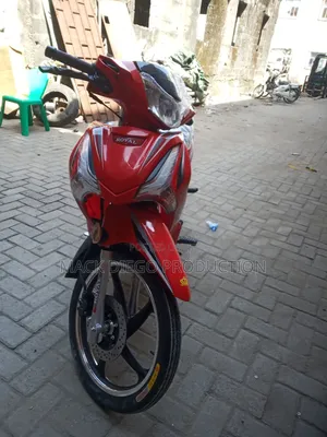 New Royal 110cc Motorcycle 2026 Red