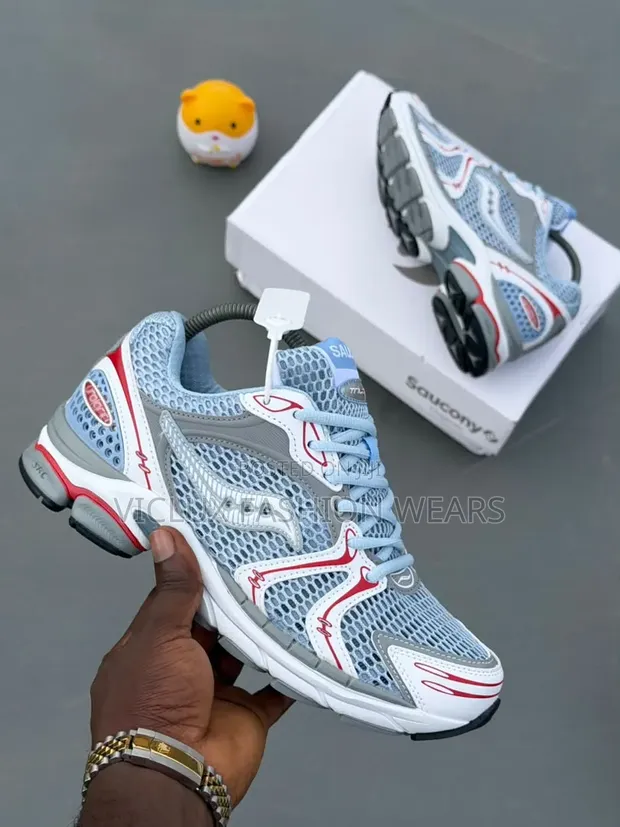 Saucony Luxury Men's Sneakers - 1