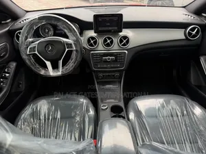 Mercedes-Benz CLA 250 Sedan 2014 Red