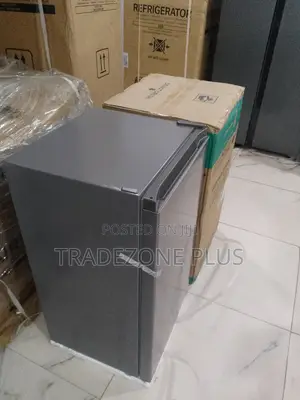 Hisense 90L Refrigerator - REF093DR