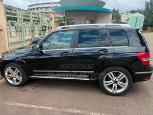Mercedes-Benz GLK-Class 2010 Black
