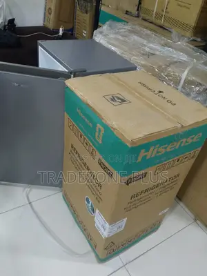 Hisense REF093DR 90L Compact Refrigerator