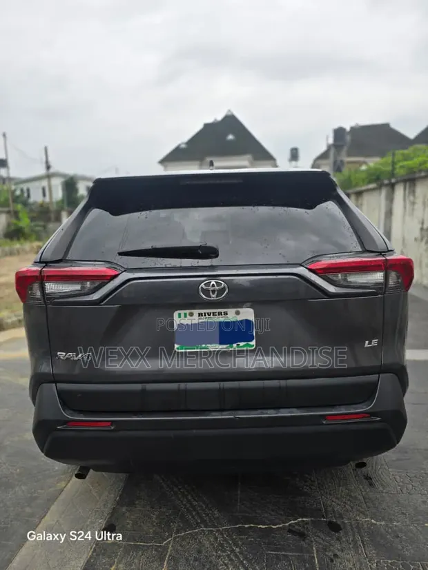 2022 Toyota RAV4 LE Blue - 1