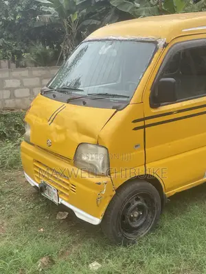 Suzuki Every 2013 Yellow