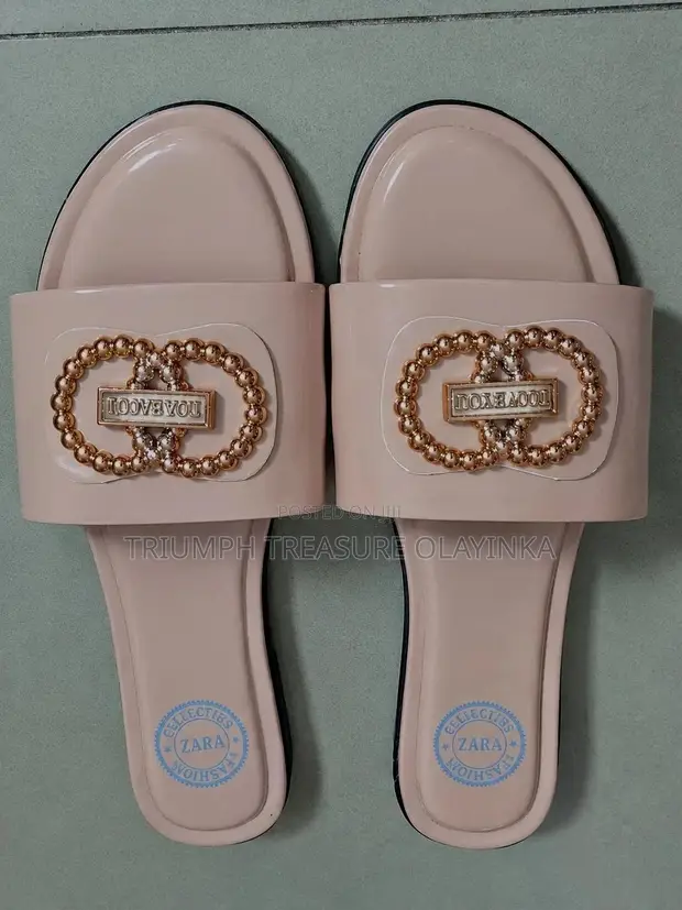 Ladies Stylish Slippers - Size 41/42 - 1