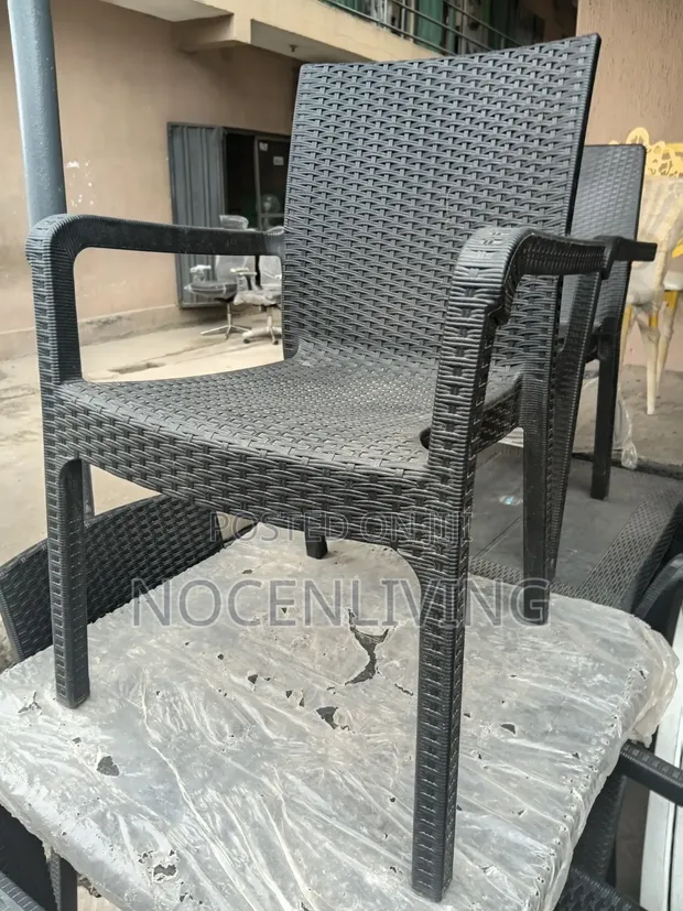 Boss Office Products Restaurant Plastic Chair - Brand New - 1