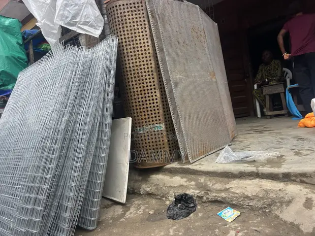Galvanized Welded Wire Mesh Panels - 1