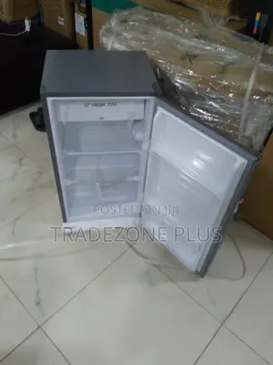 Hisense 90L Fridge REF093DR - Compact Refrigerator