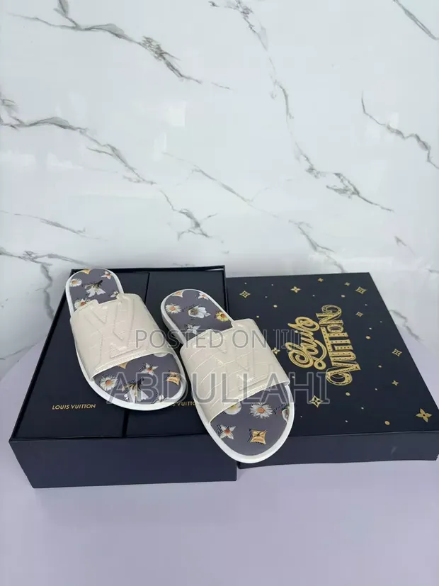 Premium Designer-Inspired Luxury Slippers - Men & Women - 1