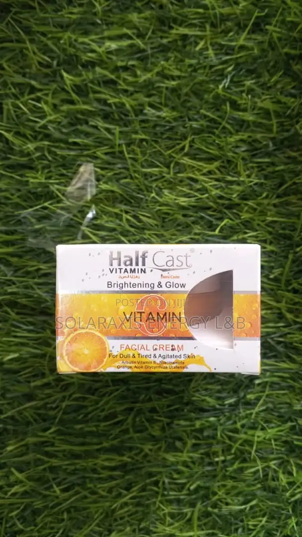 Half Cast Vitamin Brightening Glow Facial Cream - 1