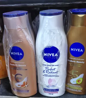 NIVEA Radiant Beauty Even Glow - Vitamin C