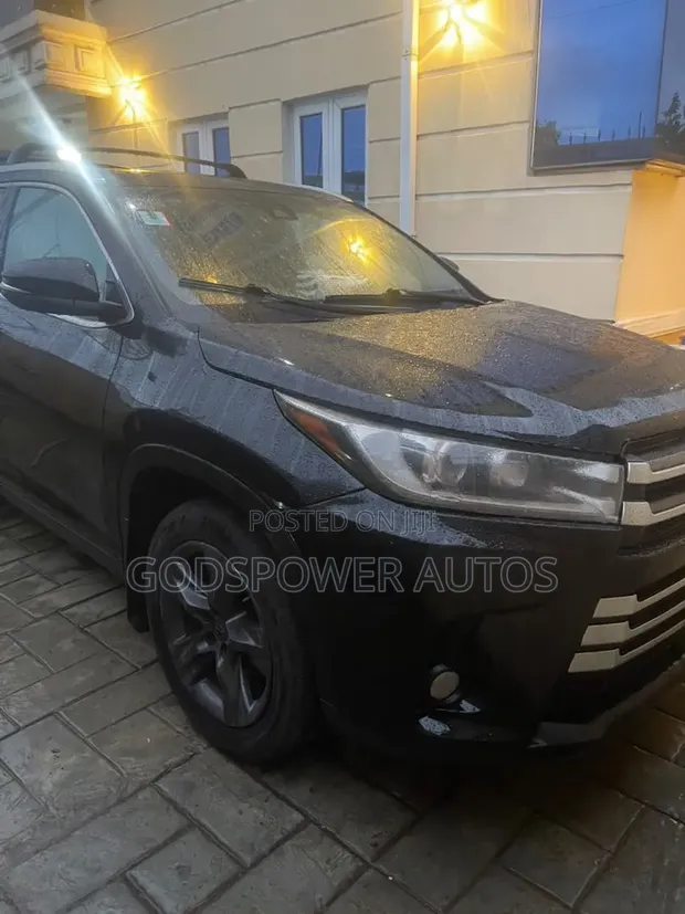 2018 Toyota Highlander Limited Platinum 4x2 V6 Black - 1