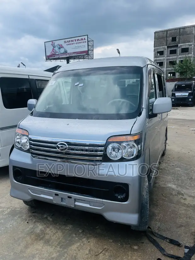 2018 Daihatsu Hijet Grey - 1