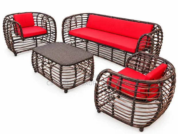 Executive Cushioned Outdoor Chair & Table Set - 1