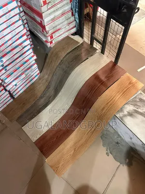 Sashin Katako na Zamani na Vinyl