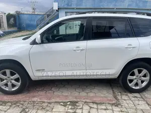 Toyota RAV4 Limited V6 4x4 2007