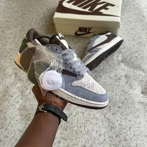 Nike Jordan 1 Low x Travis Scott