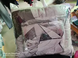 Premium 6x7 Modern Geometric Duvet & Bedsheet Set