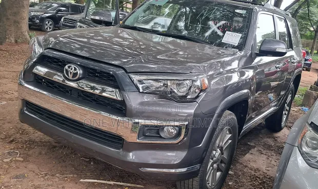 2011 Toyota 4-Runner Limited 2WD Gray - 1