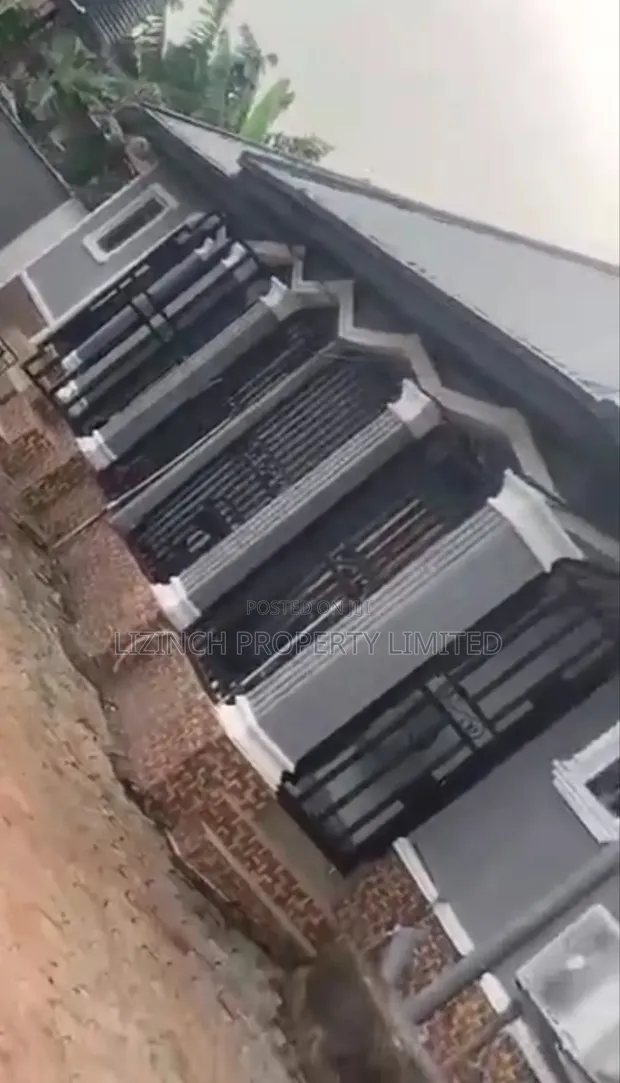 3-Bedroom Block of Flats for Sale in Benin City - 1