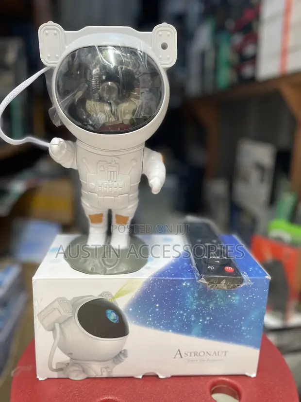 Robot Astronaut Starry Sky Projector - 1