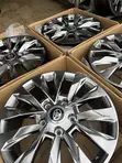 Taya Aluminiyam na Toyota Land Cruiser 20 inci - 1