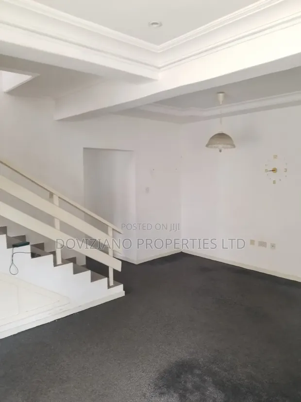 4 Bedroom Duplex for Rent in Lekki Phase 1 - 1