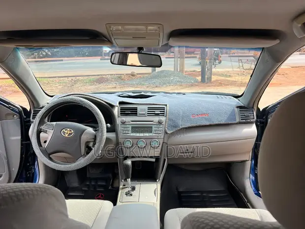 Toyota Camry 2010 Blue - 1
