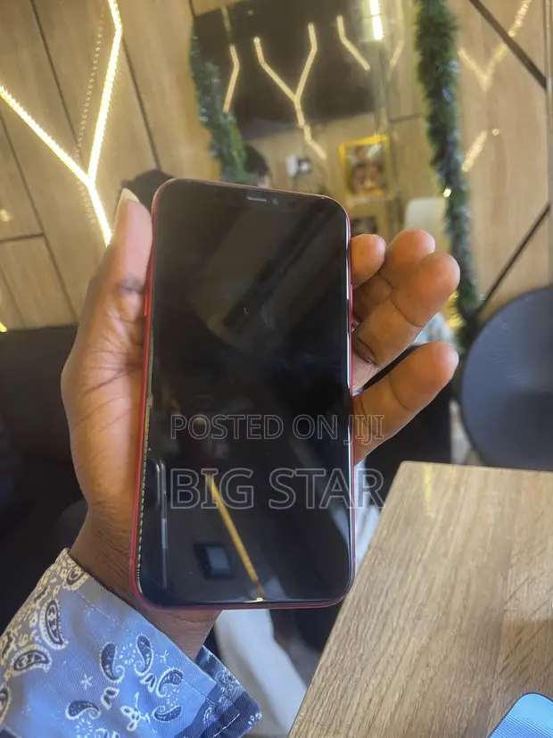 Apple iPhone 13 128GB Red - 1