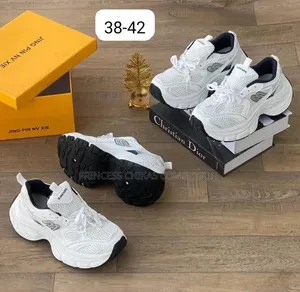 Adult Canvas Shoes - White