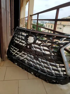 Lexus LX570 Front Grille (2018-2020)