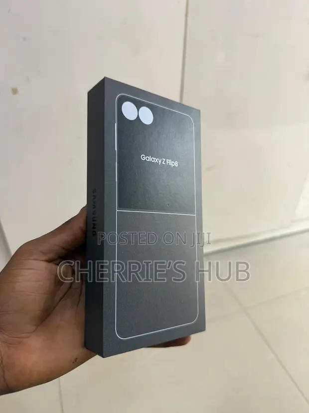 New Samsung Galaxy Z Flip8 256GB - 1