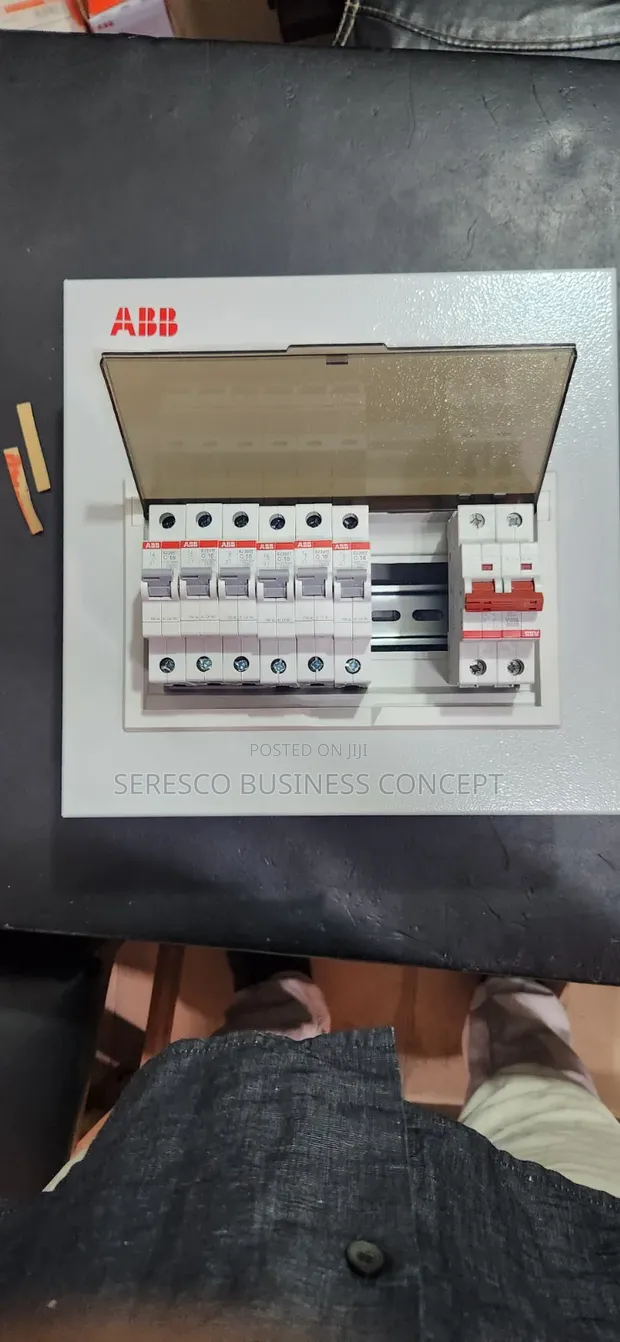 ABB Distribution Board 125A 6-Way - 1