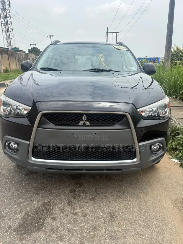 Mitsubishi Outlander 2011 Black - 1